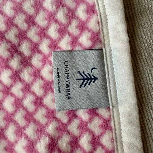 Chappywrap All My Heart Bubblegum Mini Blanket - Picture 2 of 3